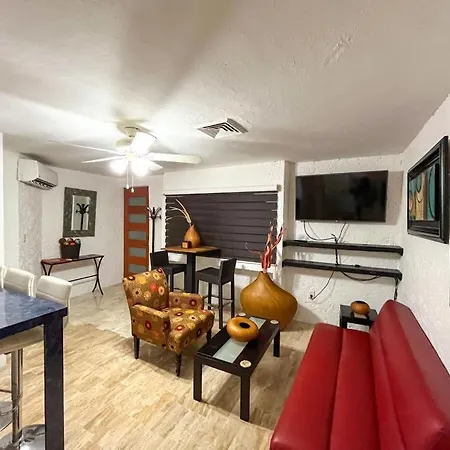 1 Room Apartment In Zona Hotelera